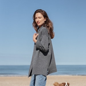Womens Stylish Minimalist Knitted Jacket, Cozy Winter Wool Coat, Natural Wool Cardigan, Casual Cashmere Knitwear/ MICHELLE