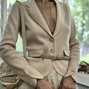 Neutral ivory cream Wool blend Buttoned Cardigan knit jacket S | M Beautiful Women's Lightweight Elegant cozy 2 buttons Y2K